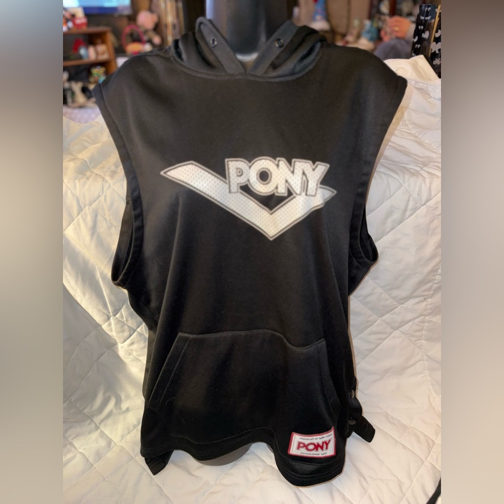 Pony Sleeveless Hoodie